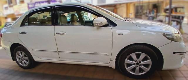 https://images10.gaadi.com/usedcar_image/4510144/original/processed_eba6999f980850214f45c7c8f9e662e9.jpeg?imwidth=6401