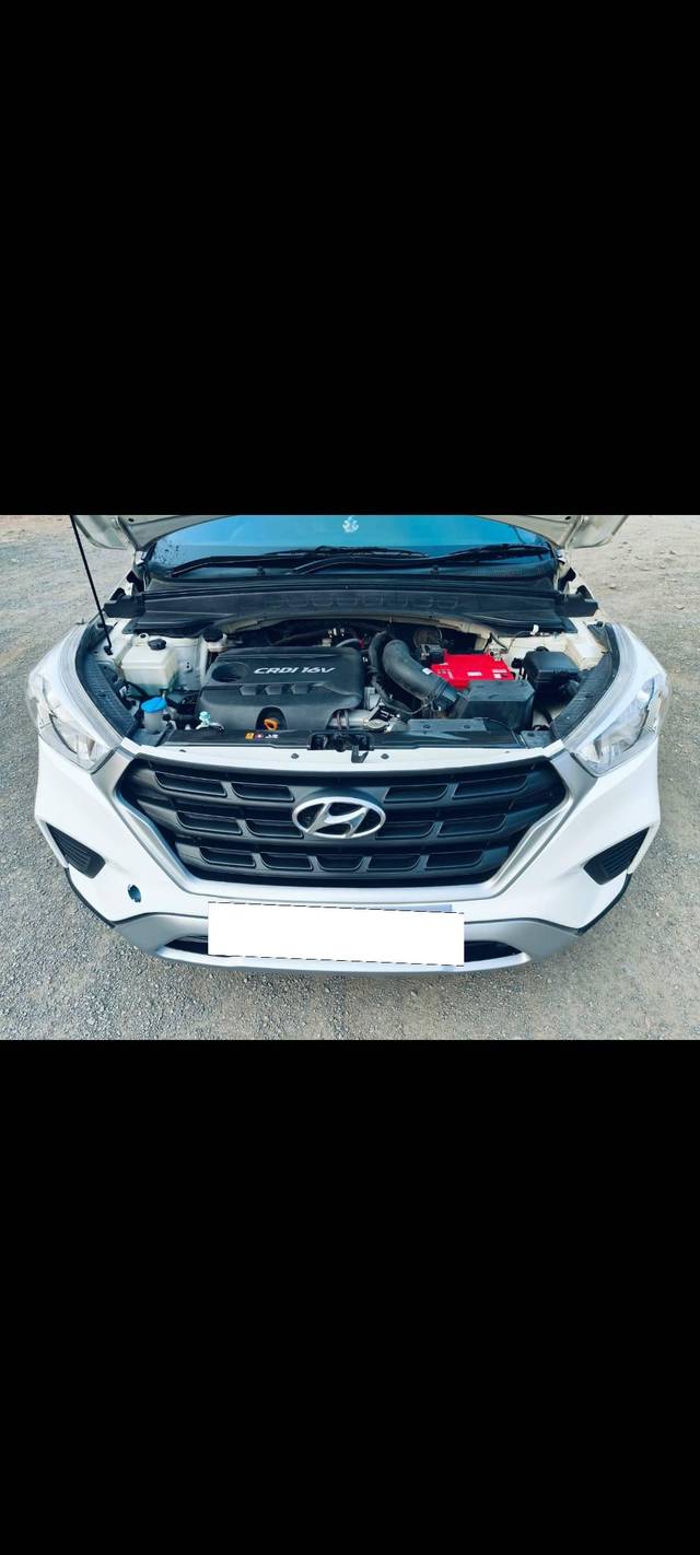 https://images10.gaadi.com/usedcar_image/4510145/original/processed_caf67eab6935f837963a169af7cd6c57.jpg?imwidth=6400