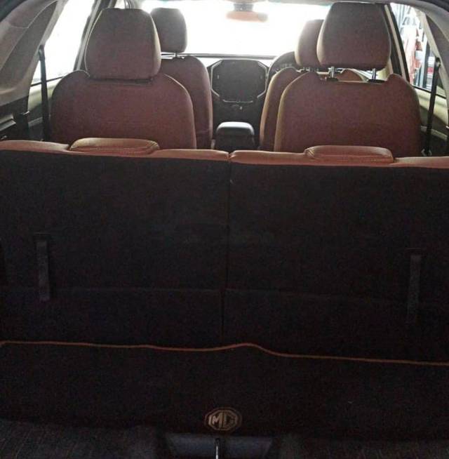 https://images10.gaadi.com/usedcar_image/4510148/original/processed_4757083b9a70bce021ab721bc80cd705.jpg?imwidth=6402