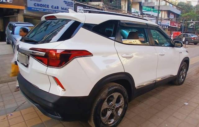 https://images10.gaadi.com/usedcar_image/4510163/original/processed_b7c99ebf7e43388dd820de12bf02cfc0.jpeg?imwidth=6401