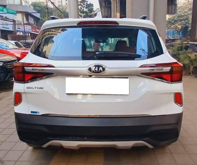 https://images10.gaadi.com/usedcar_image/4510163/original/processed_f2d48764bec3874582e717847a0e2dcf.jpeg?imwidth=6402