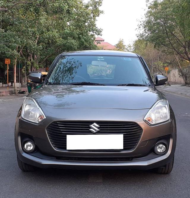https://images10.gaadi.com/usedcar_image/4510172/original/processed_39bc9b784a52d3158e09835f305394d7.jpg?imwidth=6400