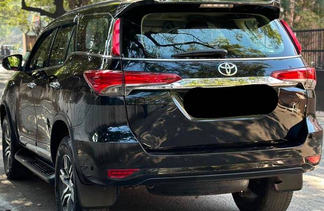 https://images10.gaadi.com/usedcar_image/4510173/original/85837019cf9b7541398b3d35860639e3.jpg?imwidth=6401