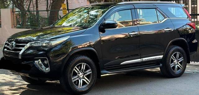 https://images10.gaadi.com/usedcar_image/4510173/original/processed_d67b059d8fdea45353b745623f07e069.jpg?imwidth=6400