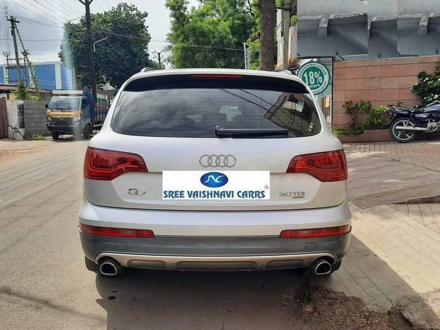 https://images10.gaadi.com/usedcar_image/4510182/original/processed_e2b436f58407bbc72303f9da57540552.jpeg?imwidth=6402