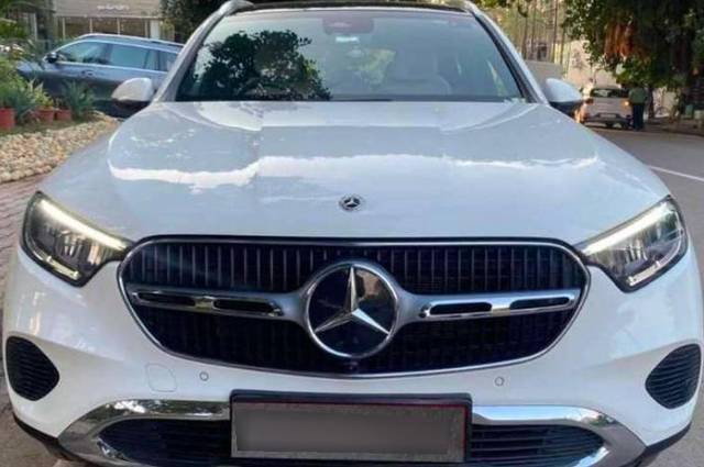 https://images10.gaadi.com/usedcar_image/4510191/original/processed_e79b3979e8238799017b1c95640d948d.jpg?imwidth=6401
