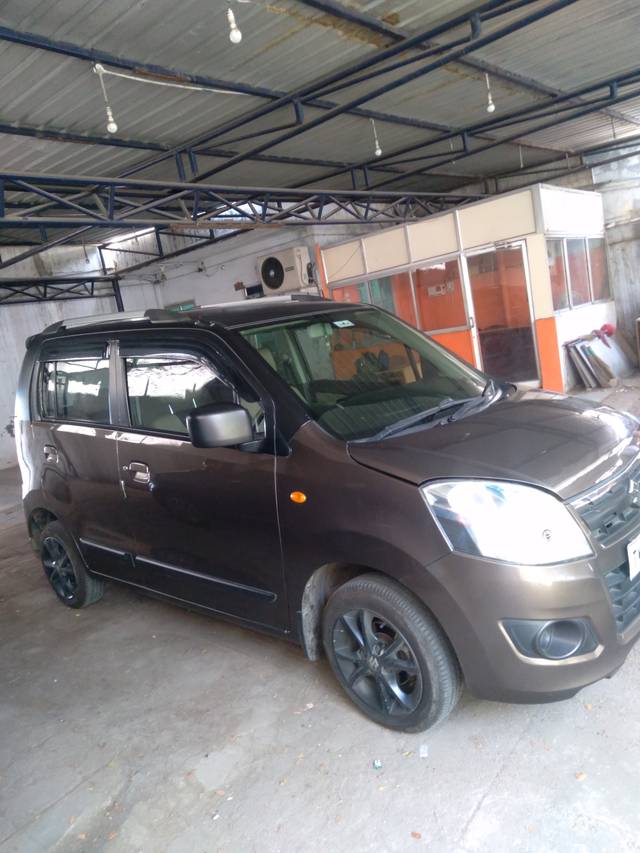 https://images10.gaadi.com/usedcar_image/4510205/original/b2ab61f137ef945db4304b816c2ebf1b.jpg?imwidth=6400