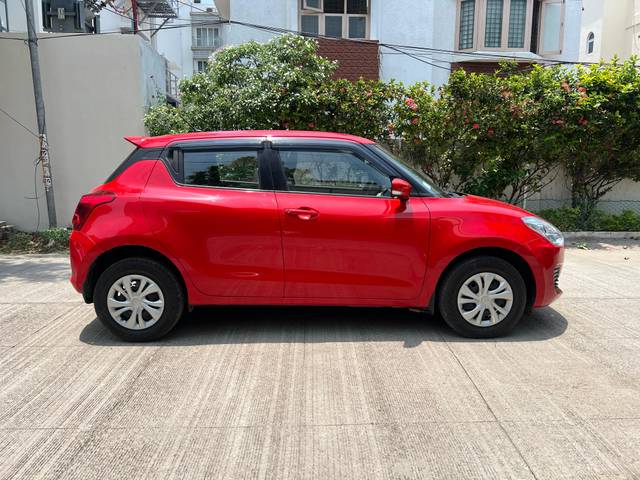 https://images10.gaadi.com/usedcar_image/4510251/original/277f7e3f73d3df9109b2a0cf14d87546.jpg?imwidth=6401