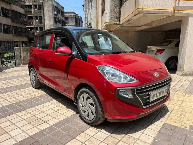 https://images10.gaadi.com/usedcar_image/4510261/original/processed_17ebba342f86d2835d54dec6e1a6e761.jpg?imwidth=6400