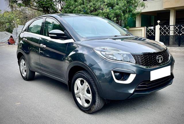 https://images10.gaadi.com/usedcar_image/4510268/original/processed_7ab88660adebffad91866be022135a09.jpg?imwidth=6400