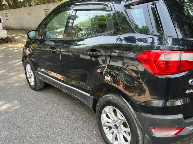 https://images10.gaadi.com/usedcar_image/4510269/original/processed_1ec2d6fba4274c33044af23f6b8f6c44.jpg?imwidth=6402