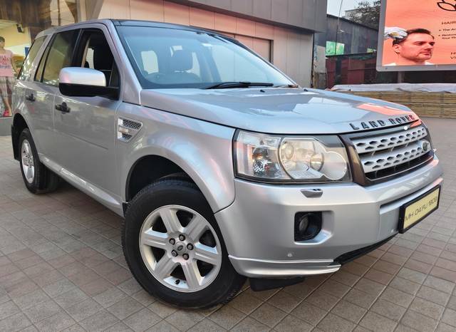 https://images10.gaadi.com/usedcar_image/4510275/original/processed_6427b57e97cf05ca0bfd06cf3505a7b7.jpg?imwidth=6400