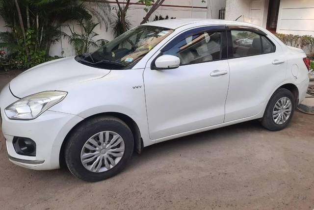 https://images10.gaadi.com/usedcar_image/4510280/original/processed_ae62d0cb55bfe370cb8dca6ae788c6ea.jpg?imwidth=6400