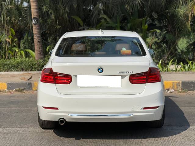 https://images10.gaadi.com/usedcar_image/4510287/original/processed_6e6408b22d7306005e6c1b90253ddc99.jpg?imwidth=6402
