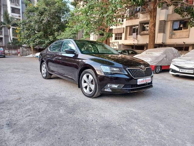 https://images10.gaadi.com/usedcar_image/4510290/original/processed_2a0f312cda24fc00366d564aab2573a6.jpeg?imwidth=6400
