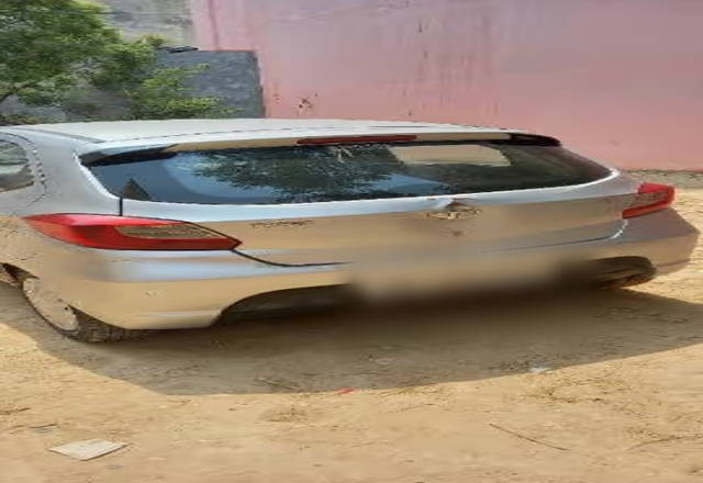 https://images10.gaadi.com/usedcar_image/4510296/original/ebedbe5e-ef82-495d-b614-d09d691b6195.?imwidth=6402