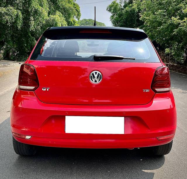 https://images10.gaadi.com/usedcar_image/4510309/original/processed_6ee25f0e4855378a6297a804f3bed63b.jpg?imwidth=6402