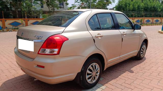 https://images10.gaadi.com/usedcar_image/4510319/original/processed_8a164db0161516ada7e10c6cb992a35a.jpg?imwidth=6402