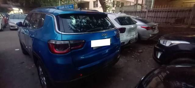 https://images10.gaadi.com/usedcar_image/4510323/original/processed_ba7ecf15cc33bc73999d581331099485.jpg?imwidth=6401