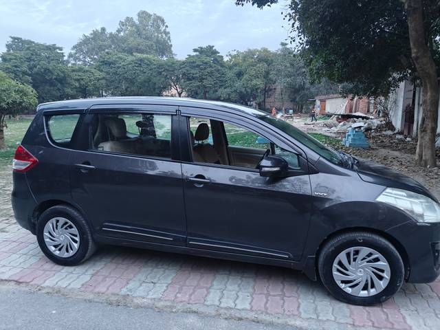 https://images10.gaadi.com/usedcar_image/4510327/original/f8b2a0e01d044dd37b55ef336393c708.jpg?imwidth=6401