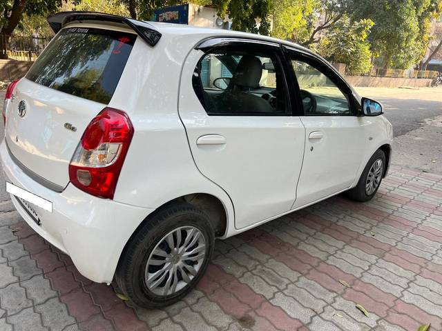 https://images10.gaadi.com/usedcar_image/4510332/original/processed_b54f7623672874489740048cbf29d294.jpg?imwidth=6401