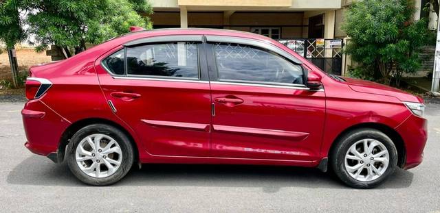 https://images10.gaadi.com/usedcar_image/4510334/original/processed_12c790c0e128765e2994611060dc3a5f.jpg?imwidth=6401