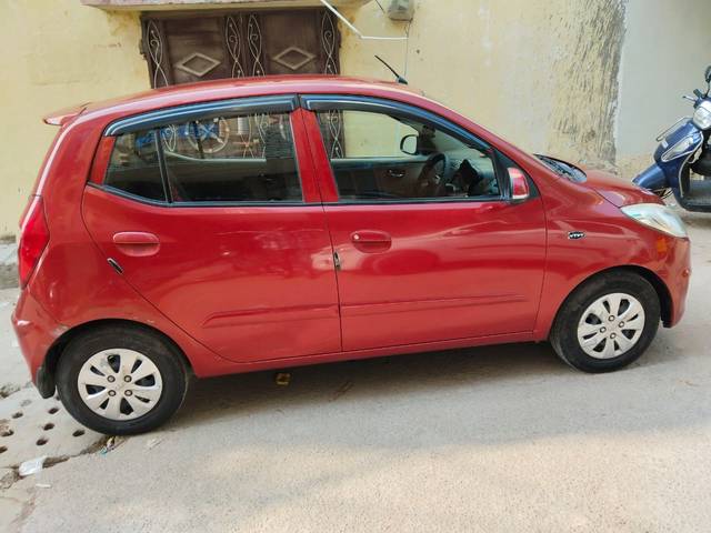 https://images10.gaadi.com/usedcar_image/4510365/original/31347014-97e7-49c7-9b2c-4a4d134847d0.jpg?imwidth=6401