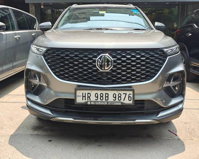 https://images10.gaadi.com/usedcar_image/4510399/original/processed_2b454da1a0cc37e98b2575c1a236d51d.jpg?imwidth=6402