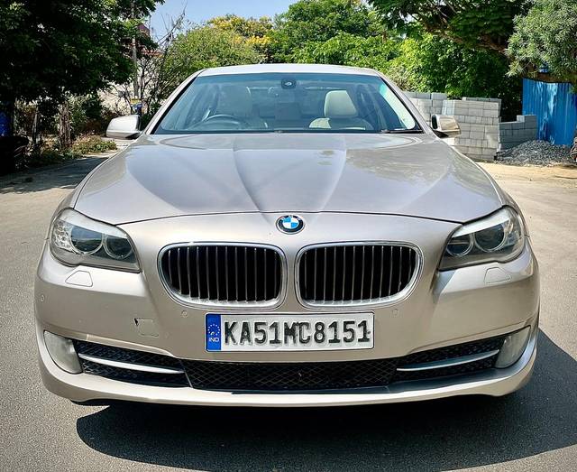 https://images10.gaadi.com/usedcar_image/4510407/original/2154e28f7712524e3a483f4531339f2d.jpg?imwidth=6401