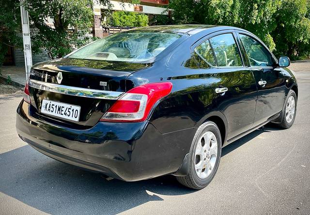 https://images10.gaadi.com/usedcar_image/4510409/original/8a560b3e14df02dcd4dda288dbd3f5dc.jpg?imwidth=6402