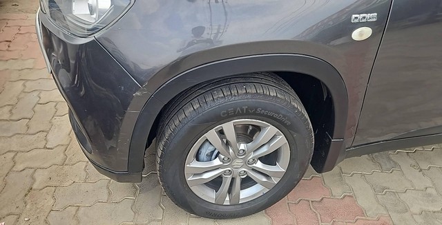 Second-hand 2017 Maruti Vitara Brezza ZDi for sale in Kolar-3