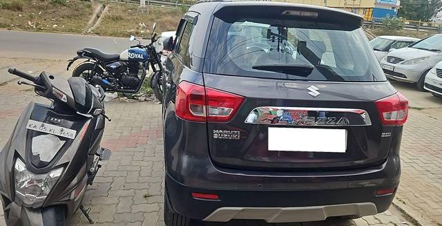 https://images10.gaadi.com/usedcar_image/4510421/original/processed_ab52c6a163e21dc2156d1e1741fe09e9.jpg?imwidth=6401