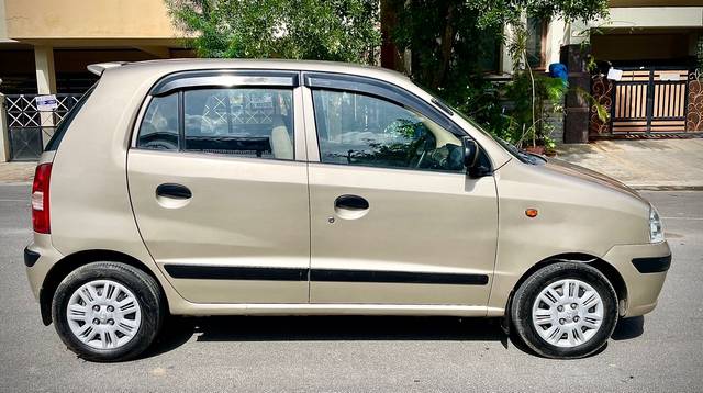 https://images10.gaadi.com/usedcar_image/4510423/original/039614ffe5869e191ec19d572aa50c11.jpg?imwidth=6402