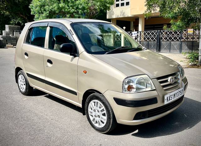 https://images10.gaadi.com/usedcar_image/4510423/original/0bd5e84c576563fd0171cf88959d44bf.jpg?imwidth=6401