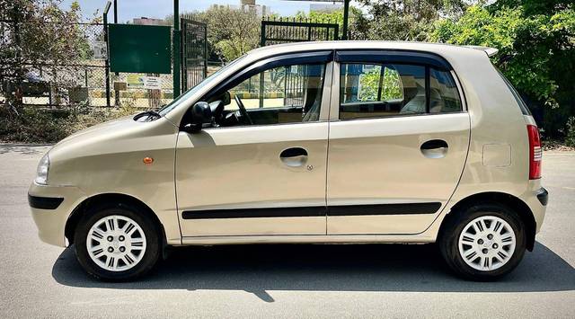 https://images10.gaadi.com/usedcar_image/4510423/original/processed_985bcab8f92802b89ae0f08bc738b18c.jpg?imwidth=6402