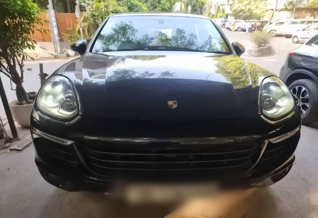 https://images10.gaadi.com/usedcar_image/4510432/original/e2a95538-bf71-465d-91e9-1acecb7bdbae.?imwidth=6400