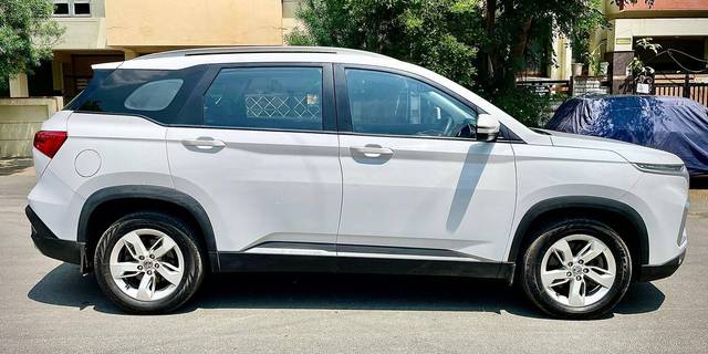 https://images10.gaadi.com/usedcar_image/4510437/original/processed_5c2d9b822e48728b08e68787114b89a1.jpg?imwidth=6401
