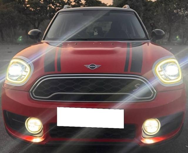 https://images10.gaadi.com/usedcar_image/4510438/original/processed_9681737e355ac7f6f7da5a671311220e.jpg?imwidth=6401