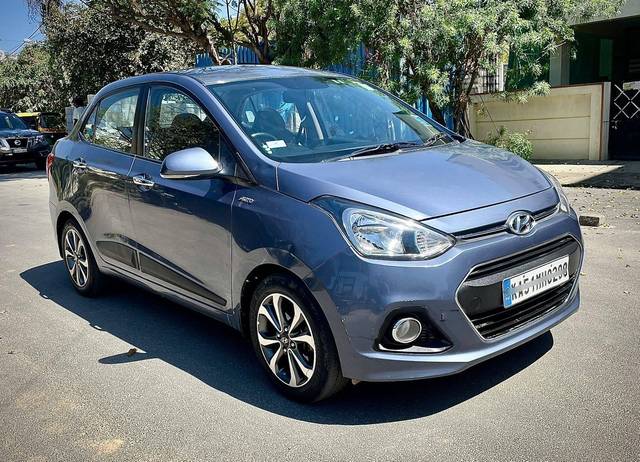 https://images10.gaadi.com/usedcar_image/4510440/original/processed_d9c6382069b2fa9aea4a36ffa3aa9be8.jpg?imwidth=6400