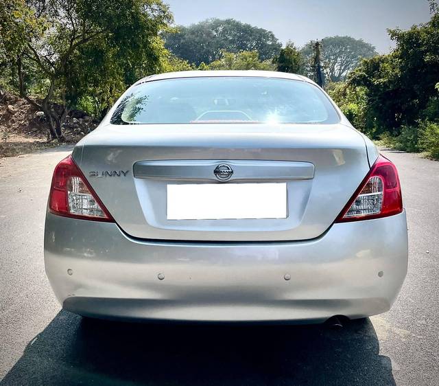 https://images10.gaadi.com/usedcar_image/4510448/original/processed_f8806ea2d553696e3d2055daf8747d02.jpg?imwidth=6402