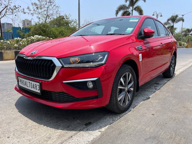 https://images10.gaadi.com/usedcar_image/4510451/original/05ea98a040a2e4e5f3b0d53eb0e04e7e.jpg?imwidth=6401