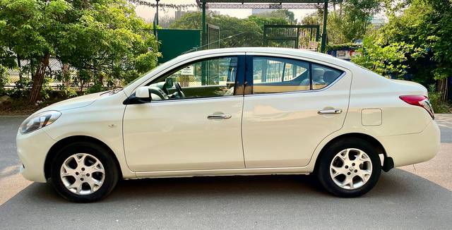 https://images10.gaadi.com/usedcar_image/4510452/original/45df1335580822f9581875817224b6ee.jpg?imwidth=6402