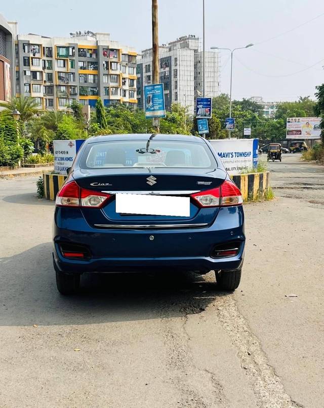 https://images10.gaadi.com/usedcar_image/4510455/original/processed_23ec005c-bff1-4ad8-8dac-3daf840ed7f3.jpg?imwidth=6402