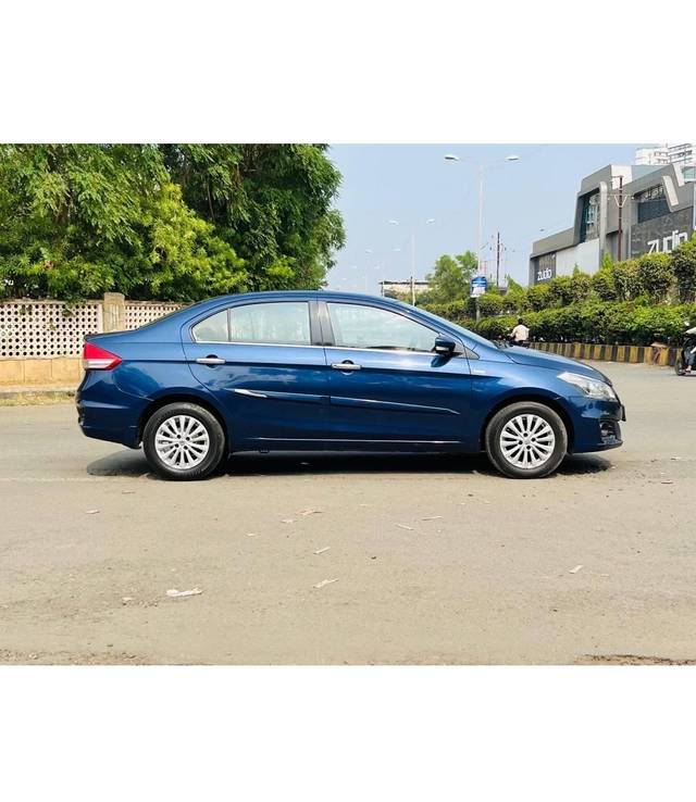 https://images10.gaadi.com/usedcar_image/4510455/original/processed_9af0a9e6-ab38-4e25-ae3f-f3714d4fde90.jpg?imwidth=6401