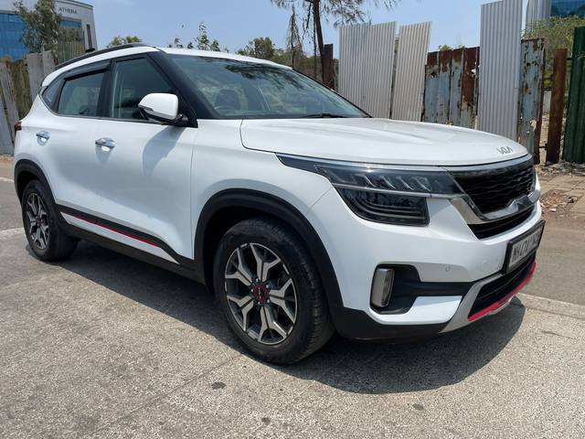 https://images10.gaadi.com/usedcar_image/4510464/original/cc90bdb8b227f06d3258c3fbd1ab171a.jpg?imwidth=6400