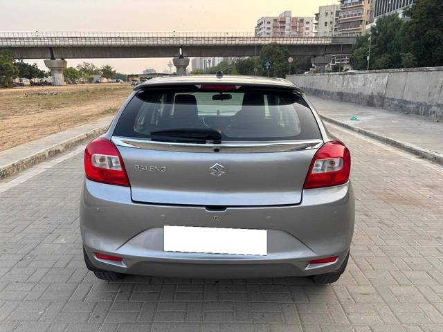 https://images10.gaadi.com/usedcar_image/4510511/original/processed_d2c22eae5ef1fcb973d34c21f78a3101.jpg?imwidth=6402