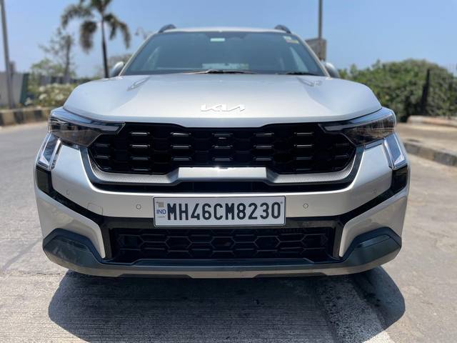 https://images10.gaadi.com/usedcar_image/4510527/original/d7d8b6dd9f5cd13374f4b13b2c45872e.jpg?imwidth=6401