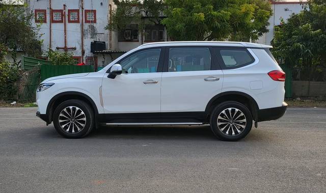 https://images10.gaadi.com/usedcar_image/4510529/original/d711a038e343d6fbd624f4936021b72f.jpg?imwidth=6402