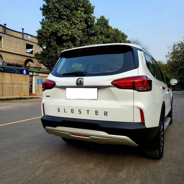 https://images10.gaadi.com/usedcar_image/4510529/original/processed_71a561ede6bb0456c682a6f8226939f3.jpg?imwidth=6401