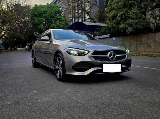 https://images10.gaadi.com/usedcar_image/4510541/original/processed_4e9f32e28d4678a22adbd872b94754d4.jpg?imwidth=6400